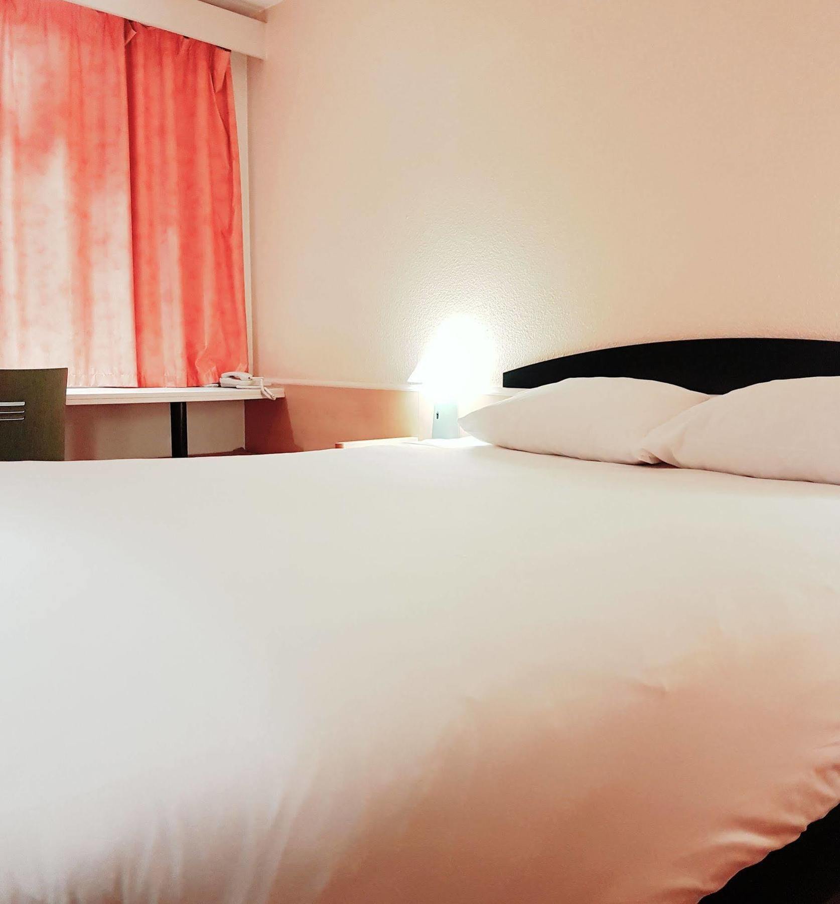 Ibis Archamps Porte De Geneve Eksteriør bilde